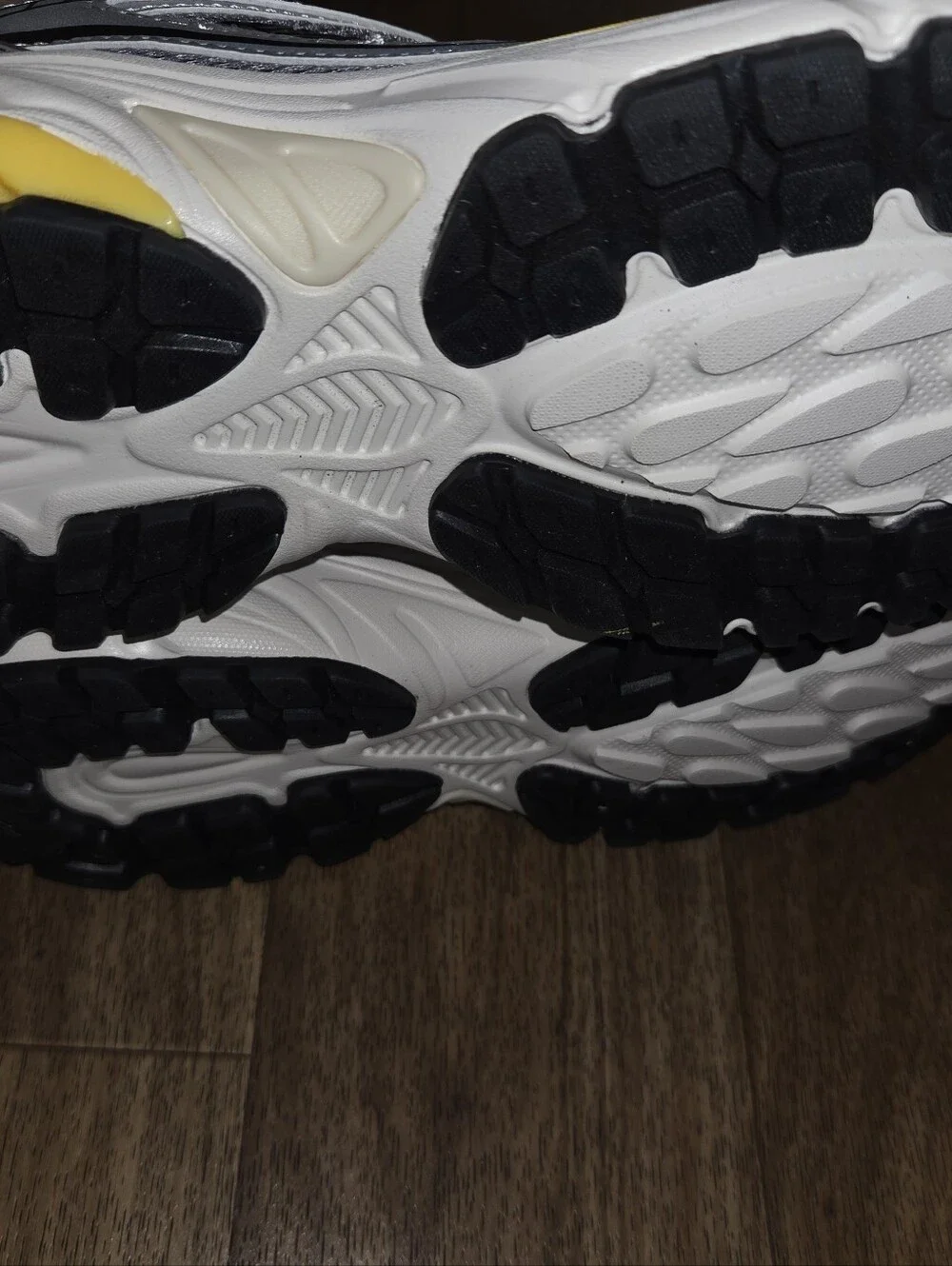 Avia Silver and Yellow Men's Athletic Sneakers